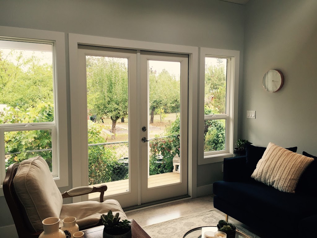 Heart and Oak Therapy | 5640 Batu Rd, Victoria, BC V8Z 6K5, Canada | Phone: (250) 896-0811
