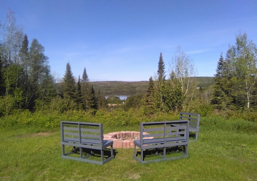 motel Christine | 108 Rue Principale, Lac-Bouchette, QC G0W 1V0, Canada | Phone: (418) 637-6523
