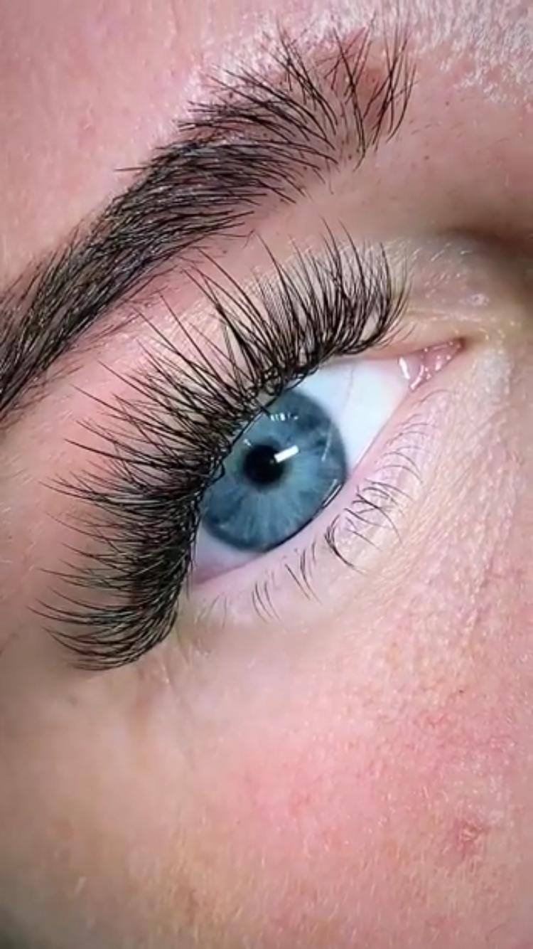 Andrea’s beauty lounge | 946 Broadview Ave, Toronto, ON M4K 2R4, Canada | Phone: (647) 740-1343