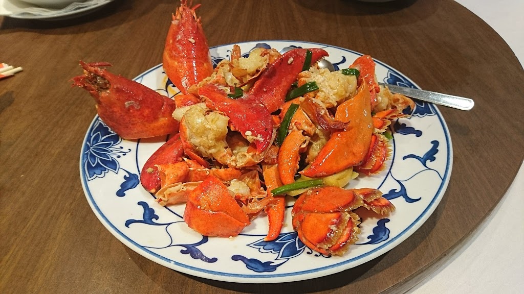 Golden Duck Restaurant | 1840 Maple Rd, Williamsville, NY 14221, USA | Phone: (716) 639-8888