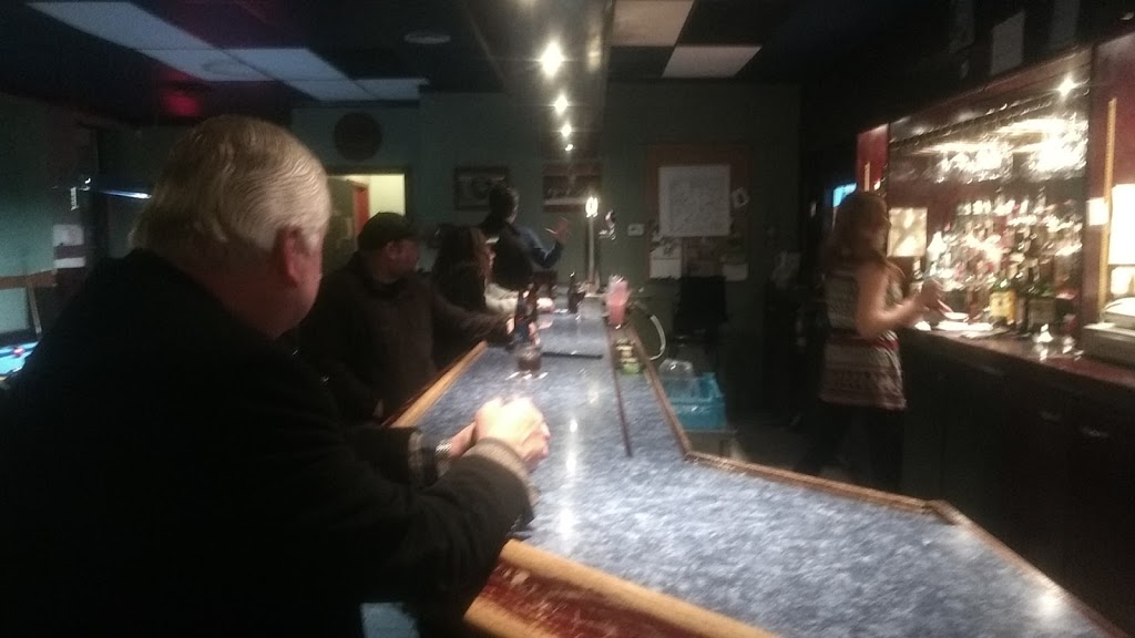 Carlton Heights Pub | 595 Carlton St, St. Catharines, ON L2M 4Y2, Canada | Phone: (905) 646-9777