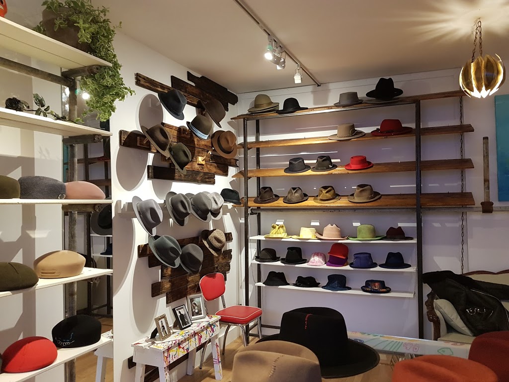Fumile | 1863 R. Atateken, Montréal, QC H2L 3L7, Canada | Phone: (450) 542-8270