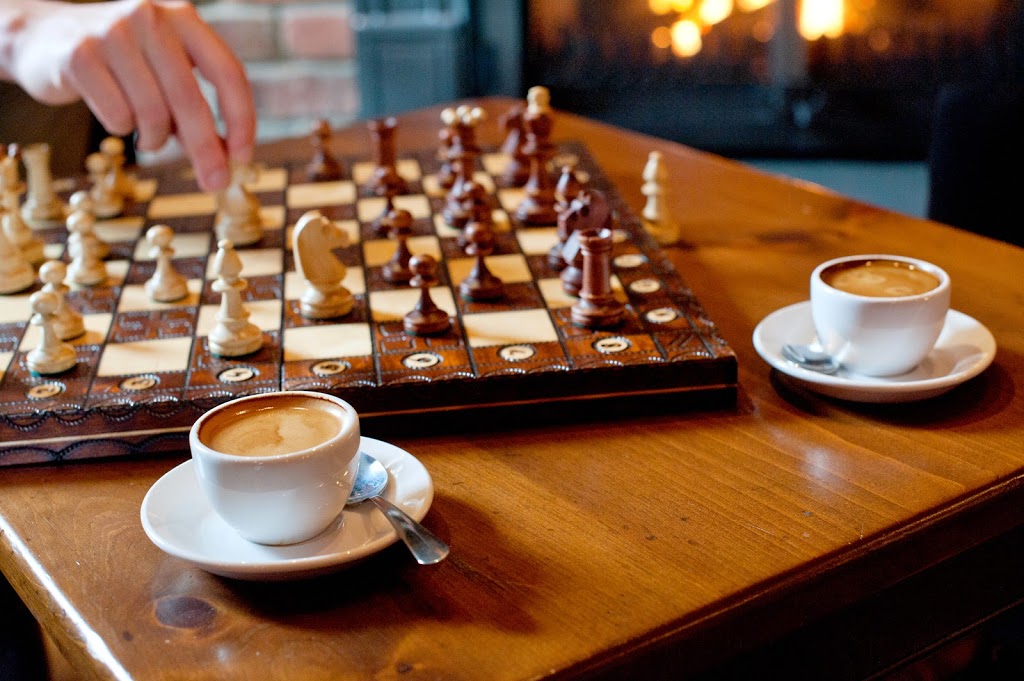 Kates Café | 1175 Beach Dr, Victoria, BC V8S 2N2, Canada | Phone: (250) 598-4556
