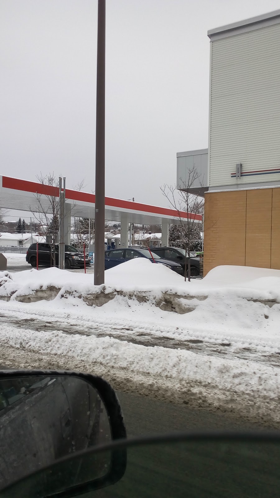 Couche-Tard | 10048 Boulevard de lOrmière, Québec, QC G2B 3L3, Canada | Phone: (418) 843-9775
