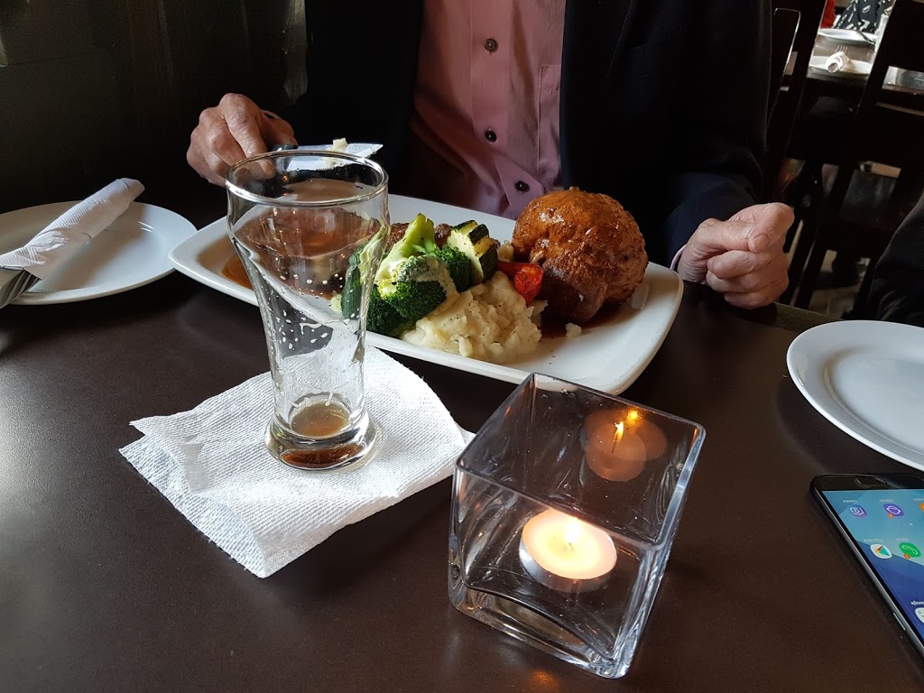 Cattlemens Club Restaurant | 9380 BC-97, Vernon, BC V1H 1W9, Canada | Phone: (250) 542-2178