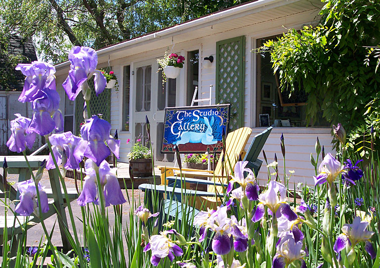 The Studio Gallery | 4 Howard St, Victoria, PE C0A 2G0, Canada | Phone: (902) 658-2733