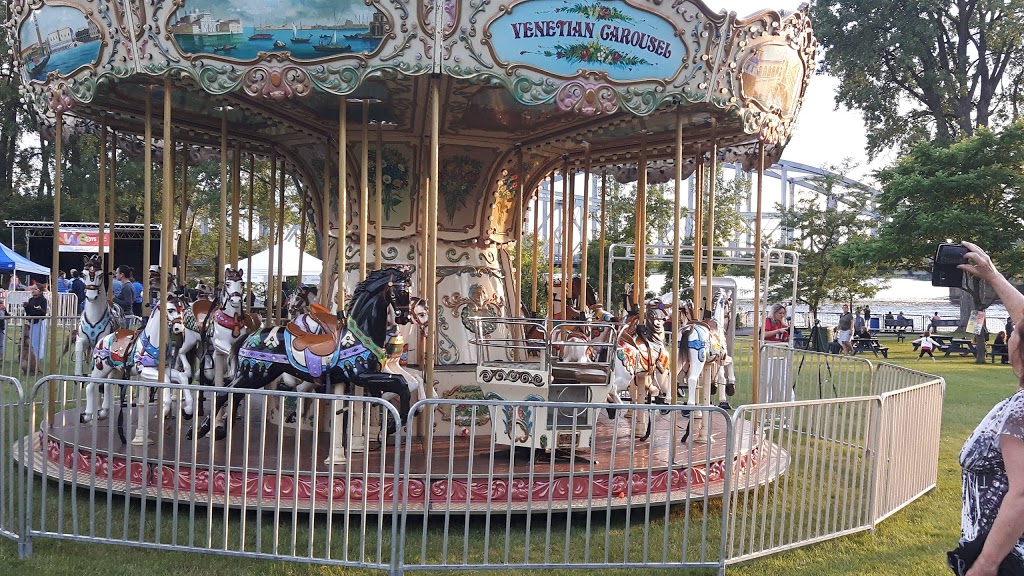 Parc Belmont | lachapelle Odette-Oligny, Montreal, QC H4J 2L9, Canada | Phone: (514) 872-0311