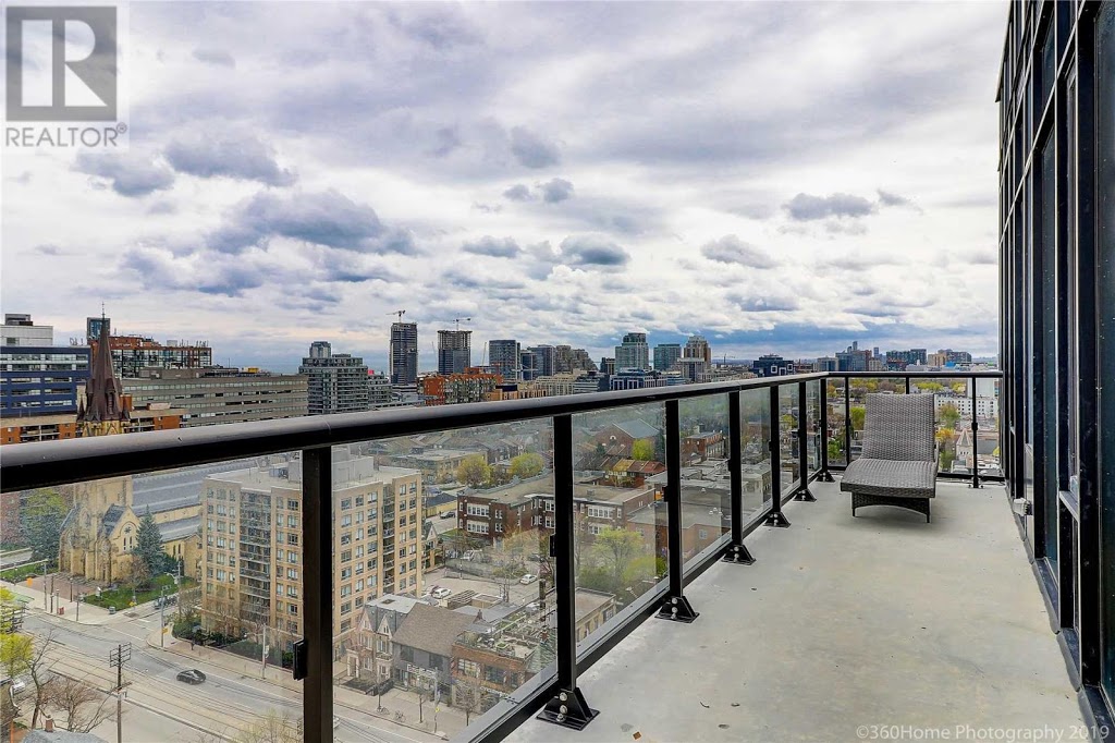 Red Roof Realty Inc. Brokerage | 32 Tidefall Dr, Scarborough, ON M1W 1J2, Canada | Phone: (416) 499-4994