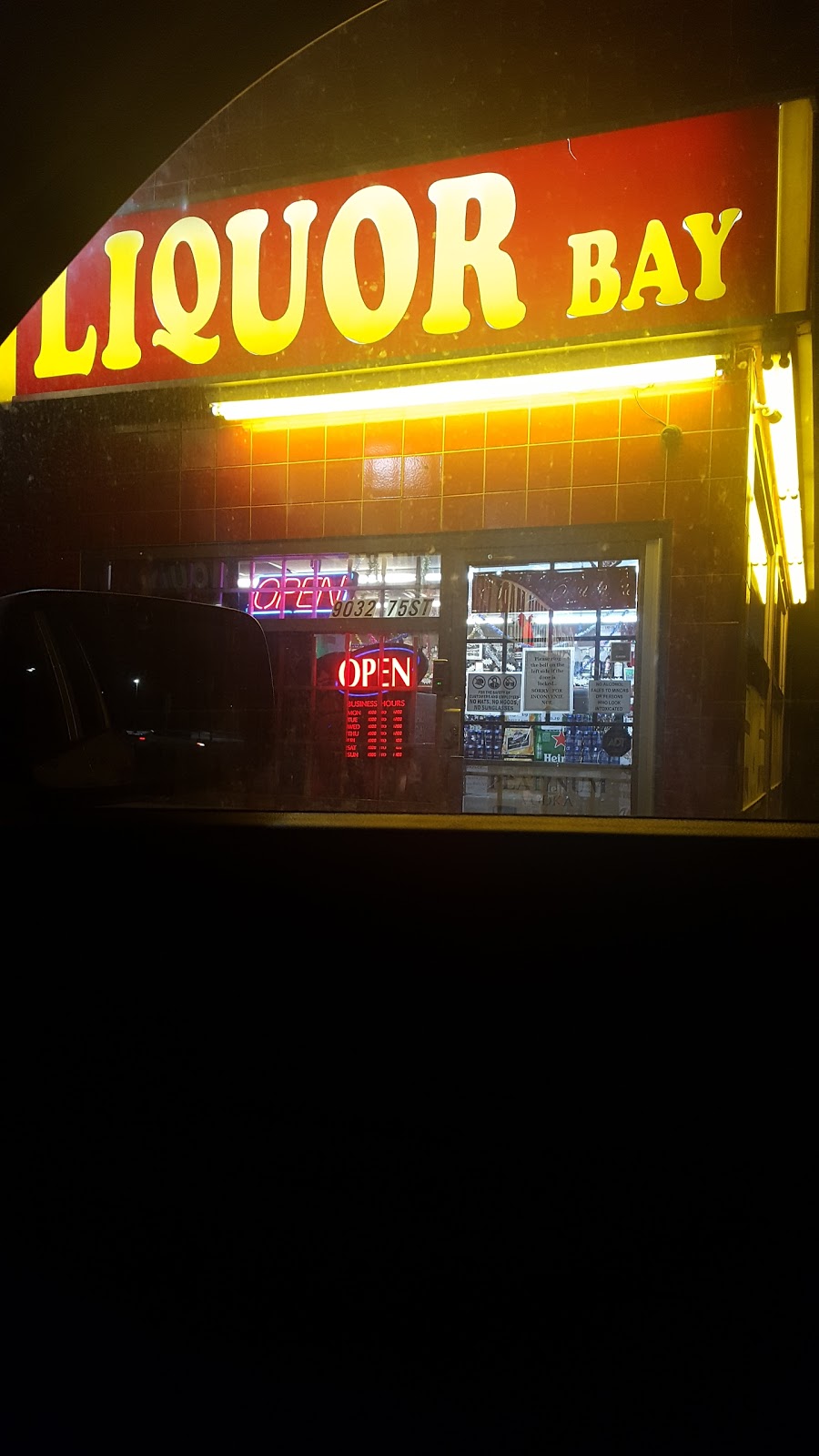 Liquor Bay Ltd | 9104 75 Street NW, Edmonton, AB T6C 2H4, Canada | Phone: (780) 440-0299