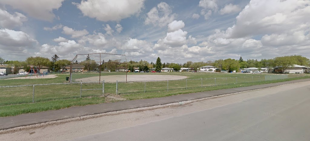 Transcona Playground | 725 Empress St, Regina, SK S4T 5E1, Canada