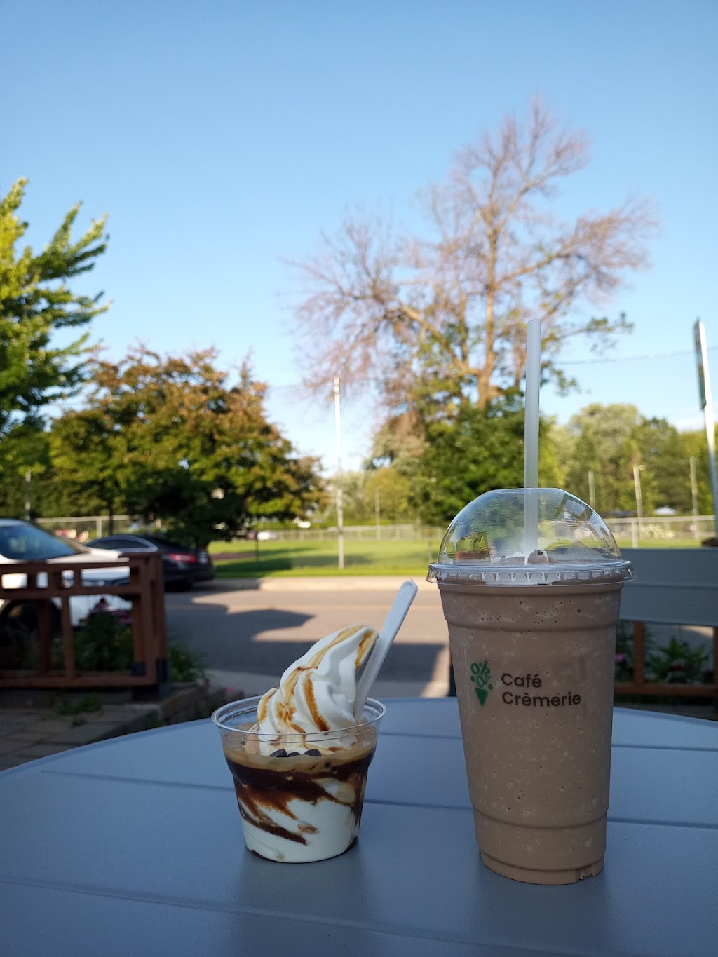 Café Crèmerie Oka | 18 Rang de lAnnonciation, Oka, QC J0N 1E0, Canada | Phone: (450) 415-1010