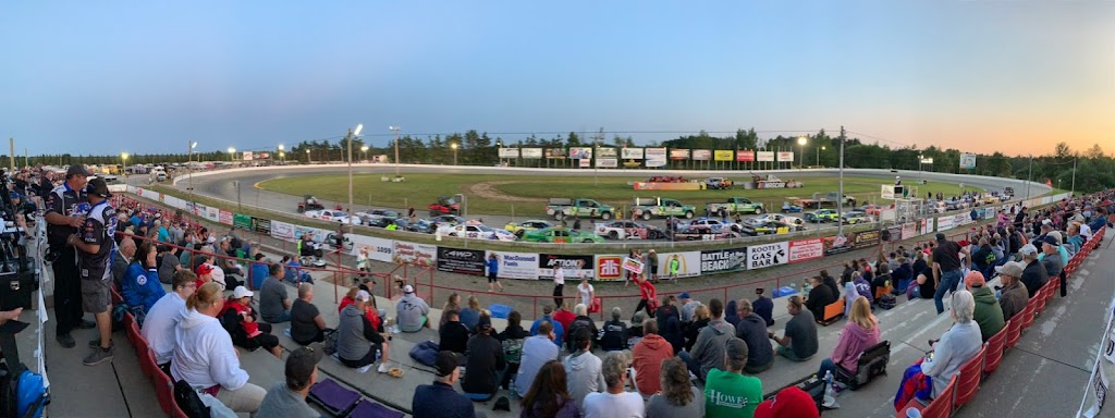 Sauble Speedway | 1095 Bruce Road 14 Rd, Hepworth, ON N0H 1P0, Canada | Phone: (519) 422-1422