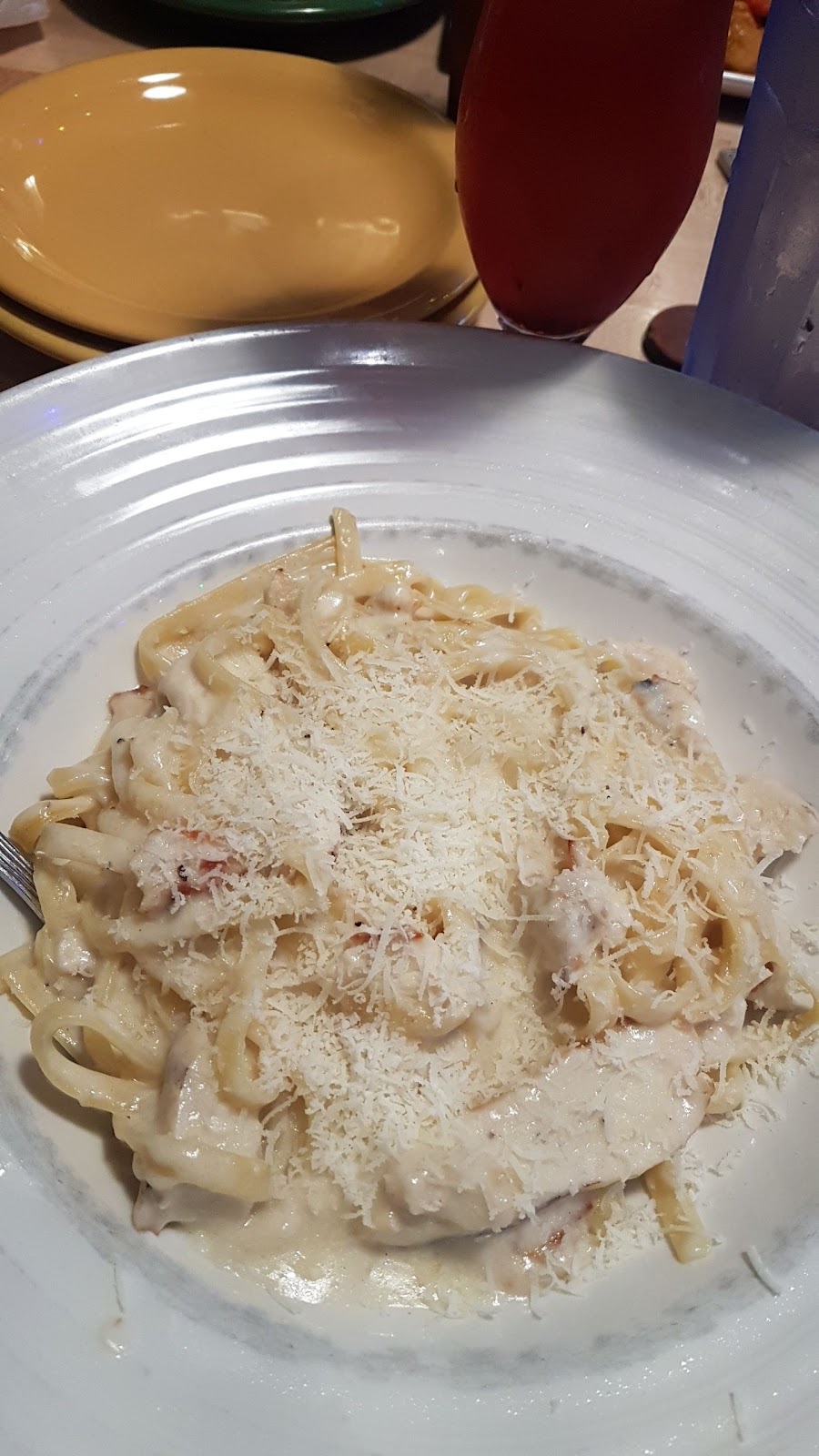 East Side Marios | 1820 Ogilvie Rd, Gloucester, ON K1J 7P4, Canada | Phone: (613) 748-6931