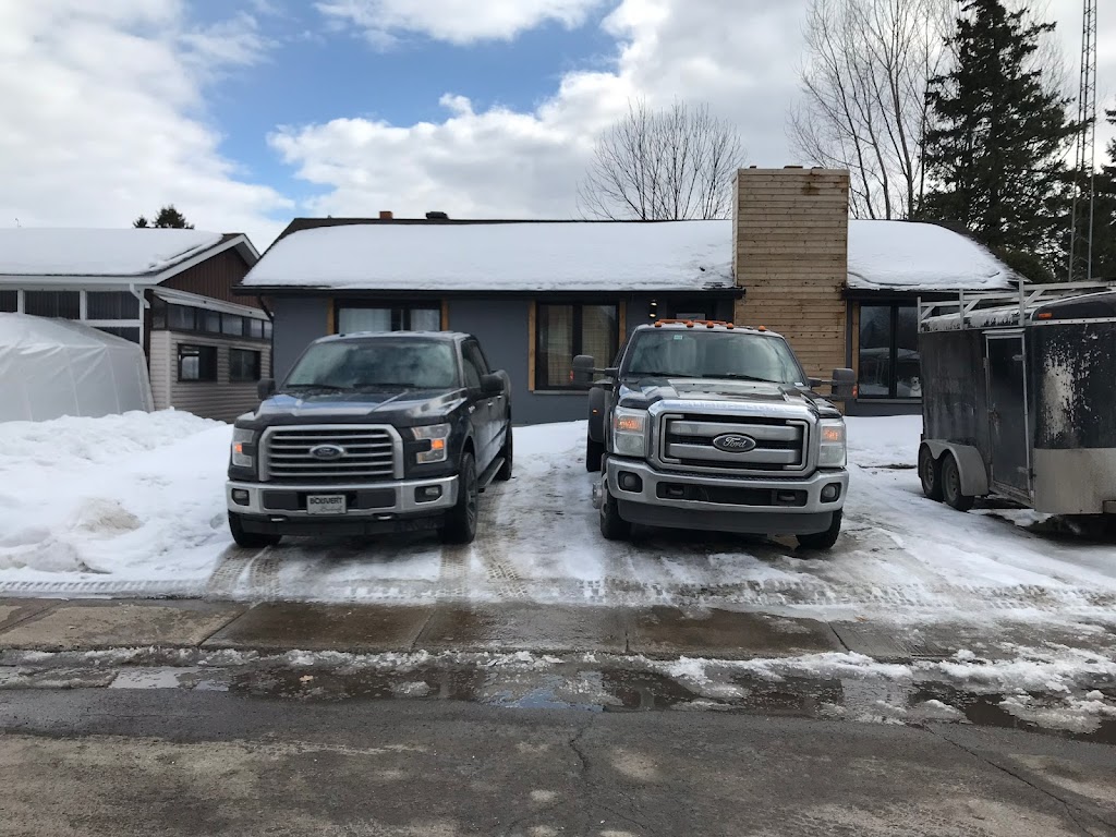 A & L Transport | 123 Rue Louis Lepage, Sainte-Thérèse, QC J6W 2S6, Canada | Phone: (438) 831-4224