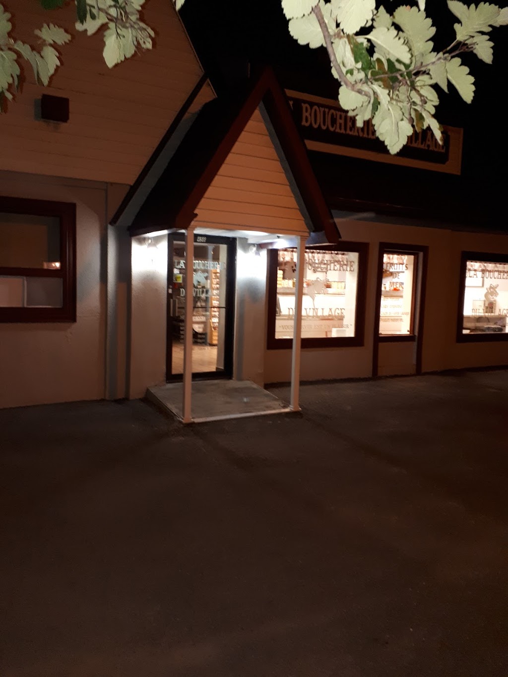 La Boucherie Du Village | 456 Avenue de Buckingham, Gatineau, QC J8L 2G9, Canada | Phone: (819) 281-6575