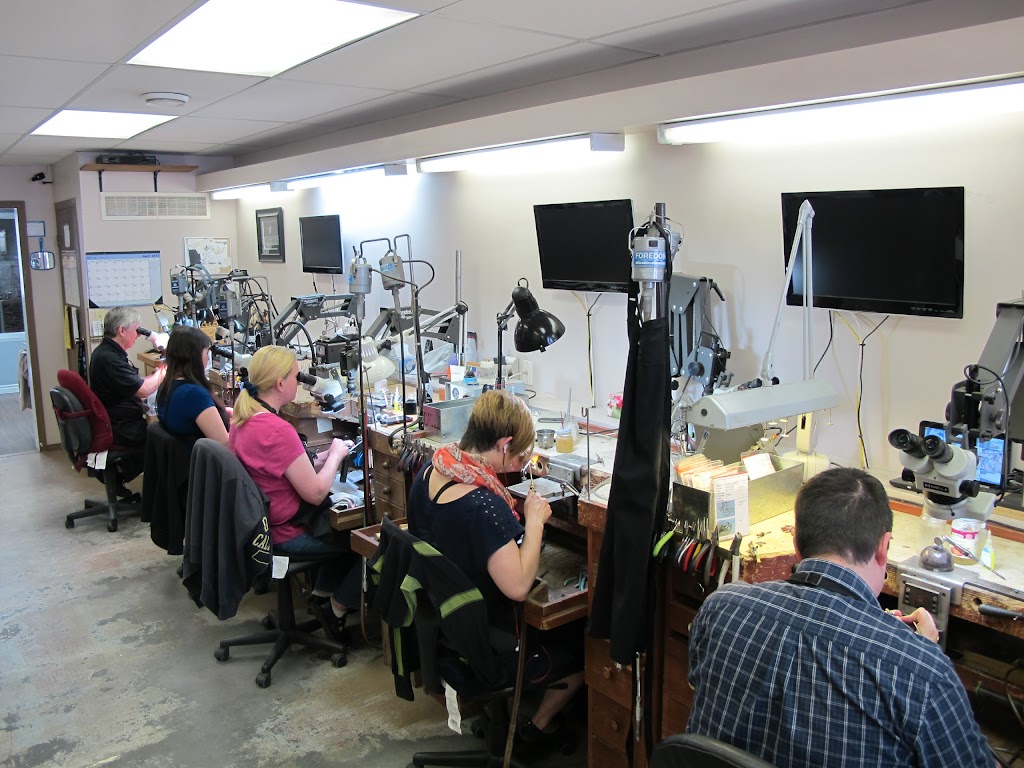 The Goldworks Ltd | 412 13 St N, Lethbridge, AB T1H 2S3, Canada | Phone: (403) 320-0846