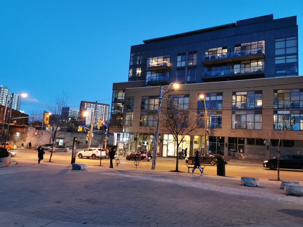 SOLD BY RAHIM | 81 Zenway Blvd #25, Woodbridge, ON L4H 0S5, Canada | Phone: (416) 841-1214