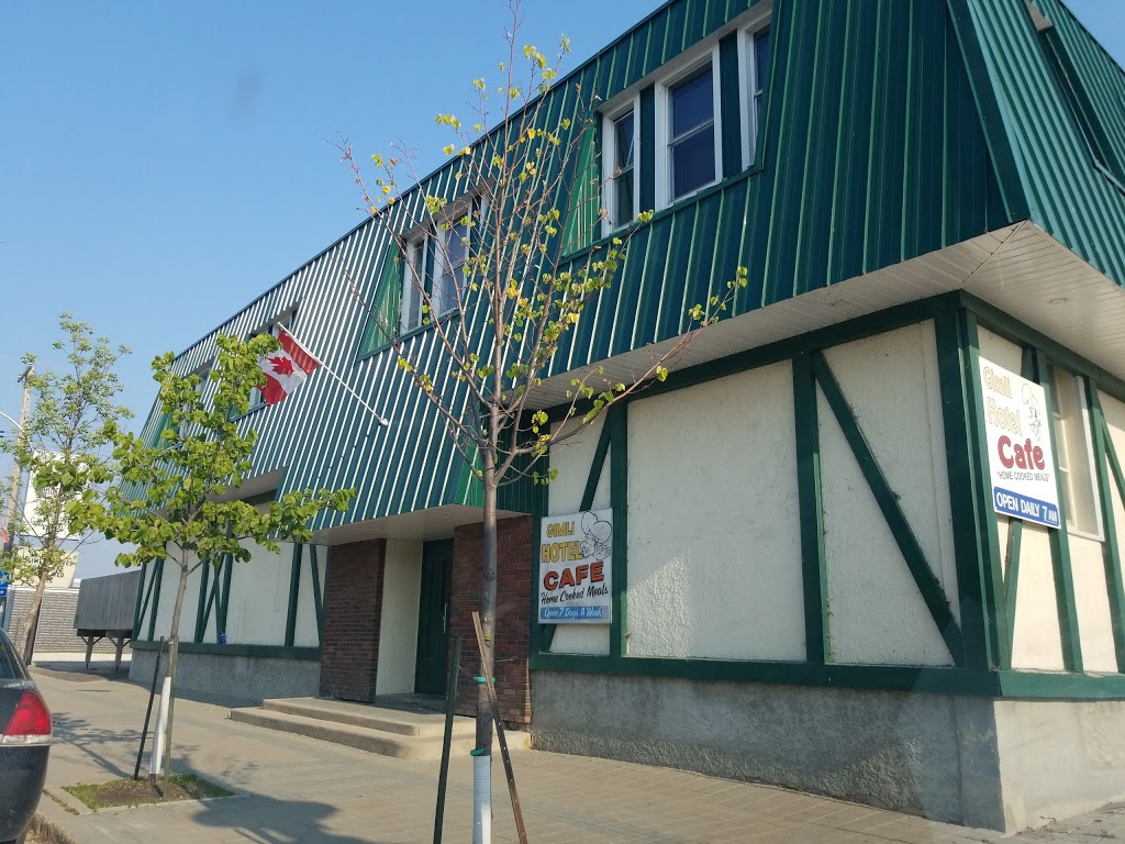 Gimli Hotel Restaurant | 21 Centre St, Gimli, MB R0C 1B0, Canada | Phone: (204) 642-3284