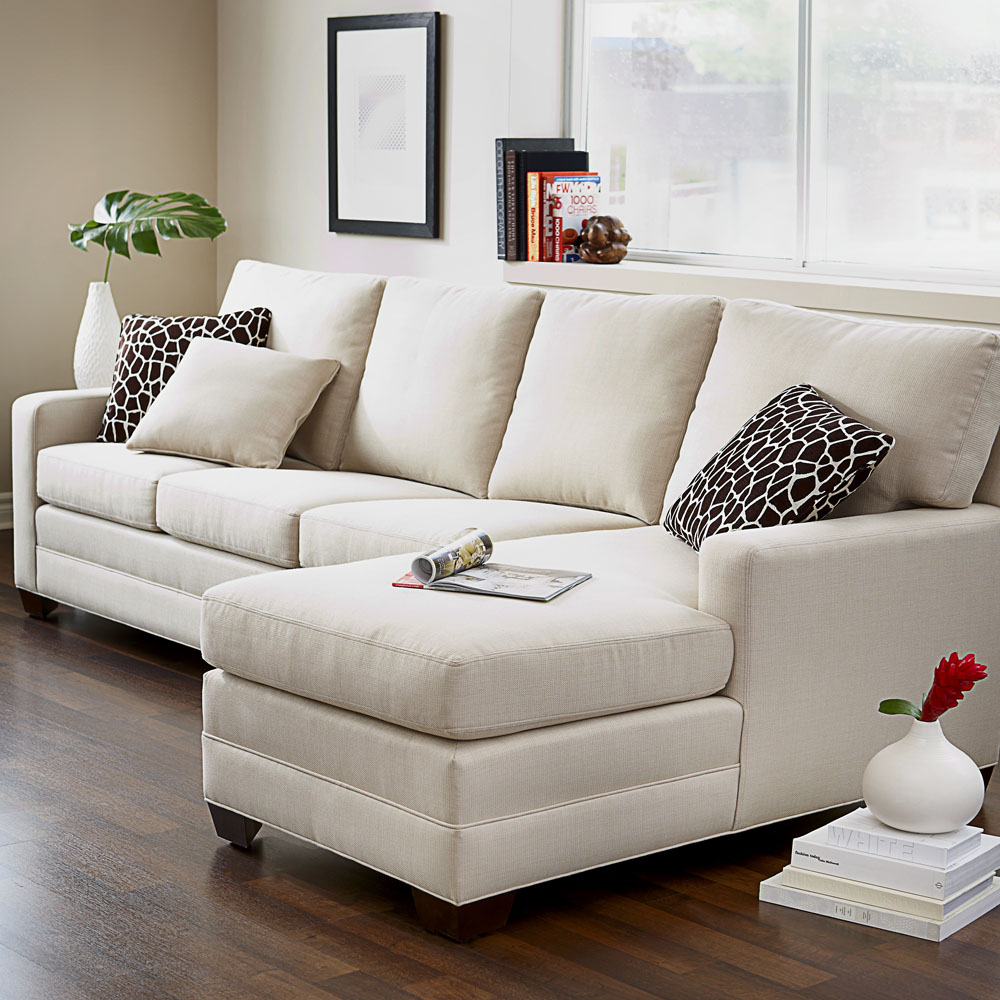 Markham Furniture Inc | 115 Ronald Ave, Toronto, ON M6B 3X4, Canada | Phone: (416) 640-0220