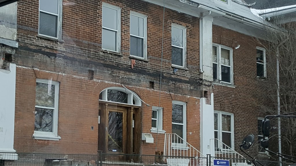 Southern Ontario Network Warehousing | 142 Mohawk St, Brantford, ON N3S 7G5, Canada | Phone: (519) 752-2629