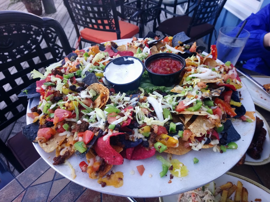 The Jetty Bar and Grill | 236 Ordnance Dr, Turkey Point, ON N0E 1T0, Canada | Phone: (519) 428-2121