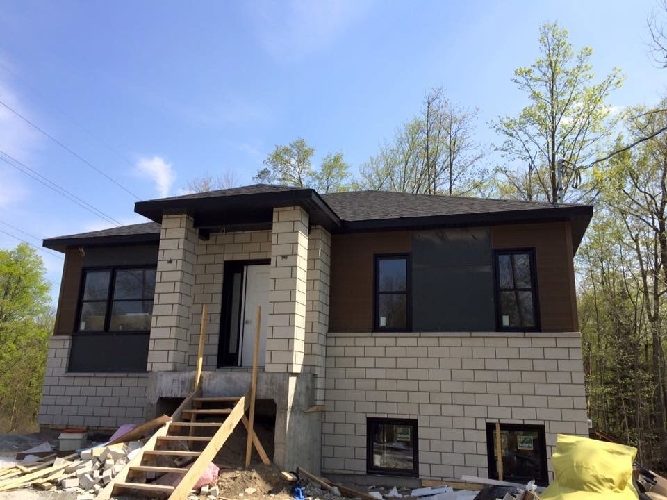 Revêtement S B | 118 Chem. des Monts, Val-des-Monts, QC J8N 2L3, Canada | Phone: (819) 665-6899