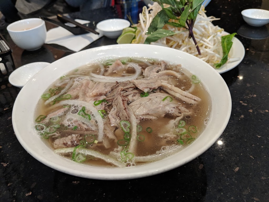 Pho Bistro Ltd. | 100 Steeles Ave W, Thornhill, ON L4J 7Y1, Canada | Phone: (905) 886-8879
