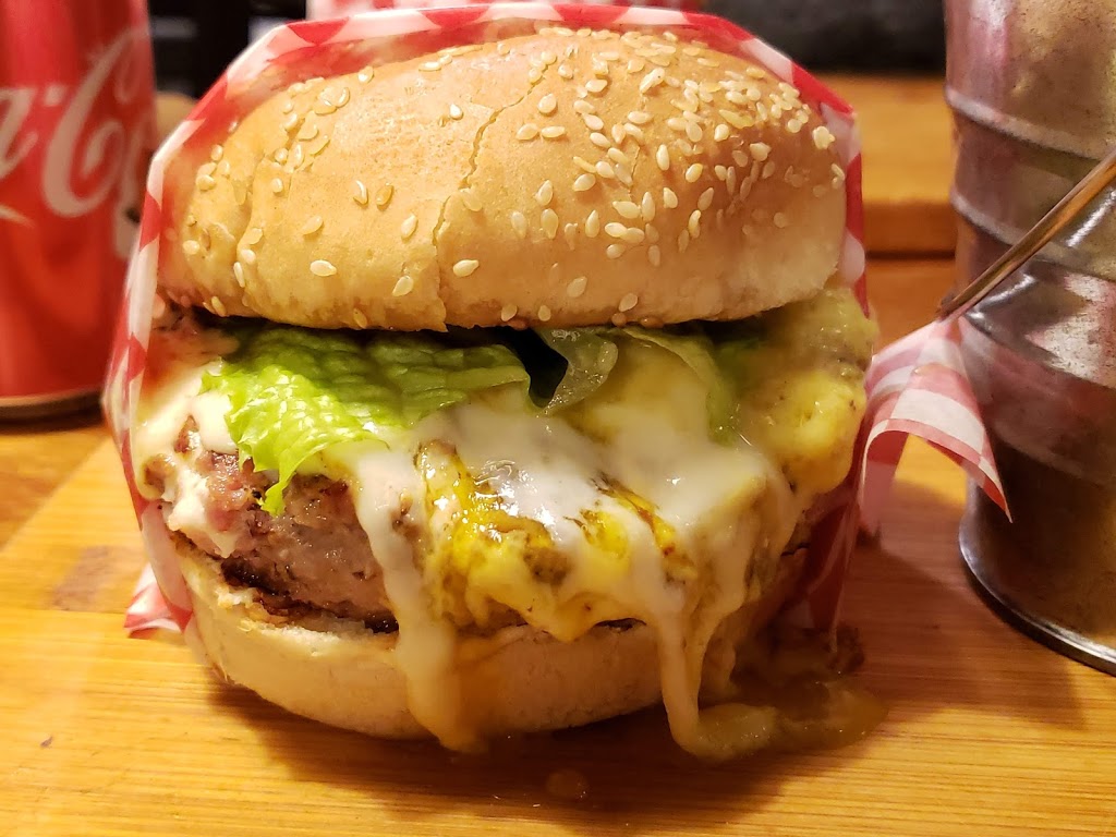 Baldwin Street Burger | 53a Baldwin St N, Whitby, ON L1M 1A2, Canada | Phone: (905) 425-3222