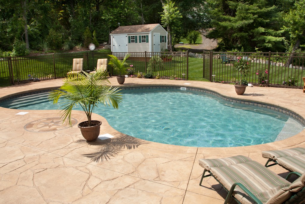 Belleville Custom Concrete | 53 Melrose Crescent, Belleville, ON K8N 1X7, Canada | Phone: (613) 902-1874