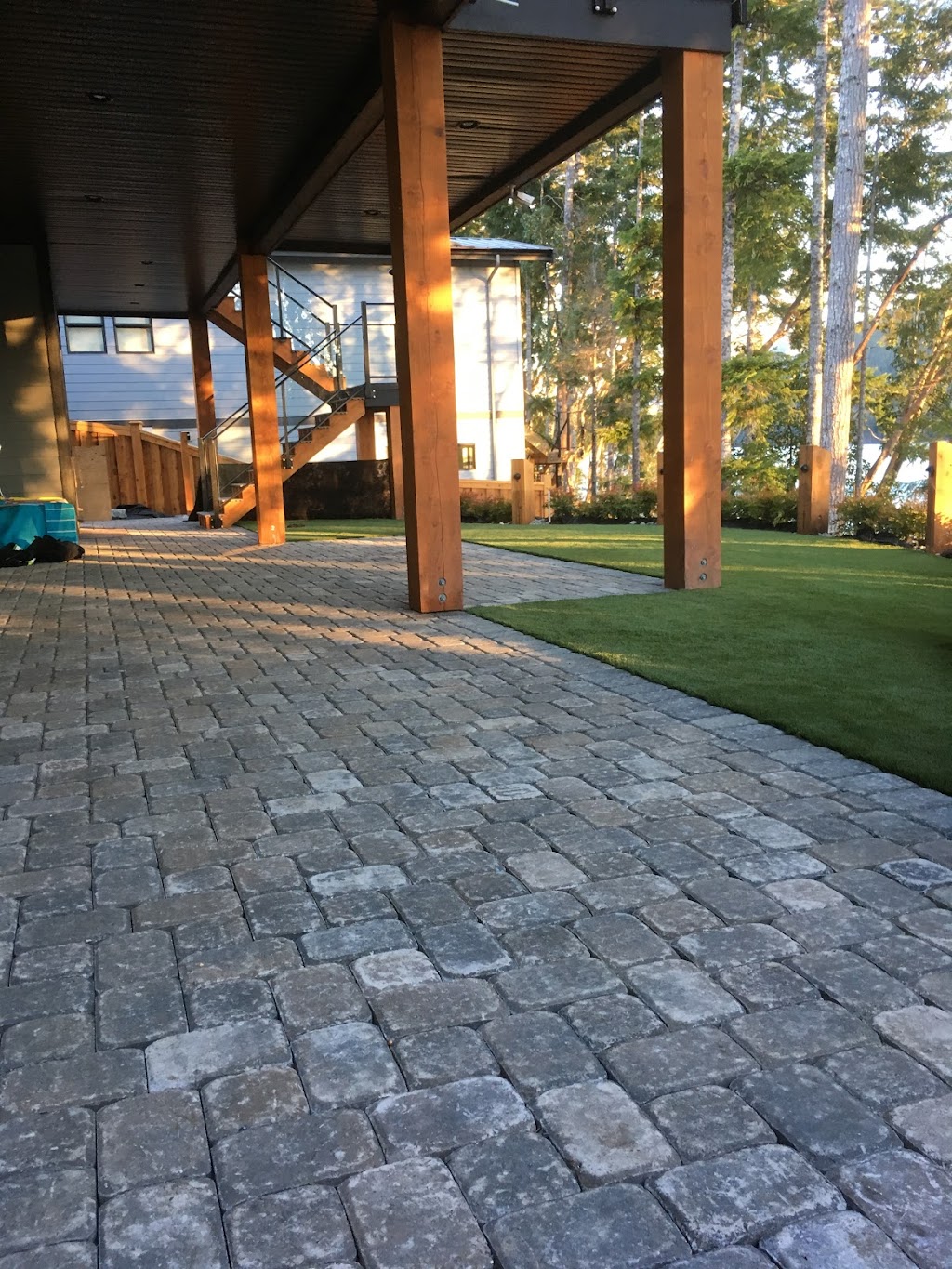 Island Landscape & Hydroseed | 6129 Scott Rd, Duncan, BC V9L 6Y8, Canada | Phone: (250) 715-0539