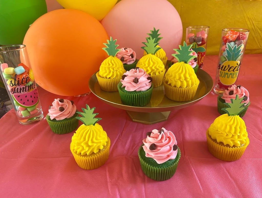 Simply Sweet Cupcakes by Amanda | 61 Leggett Crescent, Hamilton, ON L8W 2A5, Canada | Phone: (905) 973-4266
