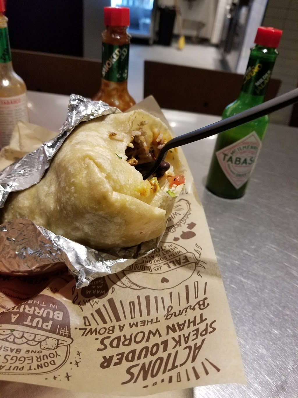 Chipotle Mexican Grill | 879 Park Royal N, West Vancouver, BC V7T 1H9, Canada | Phone: (604) 922-0301