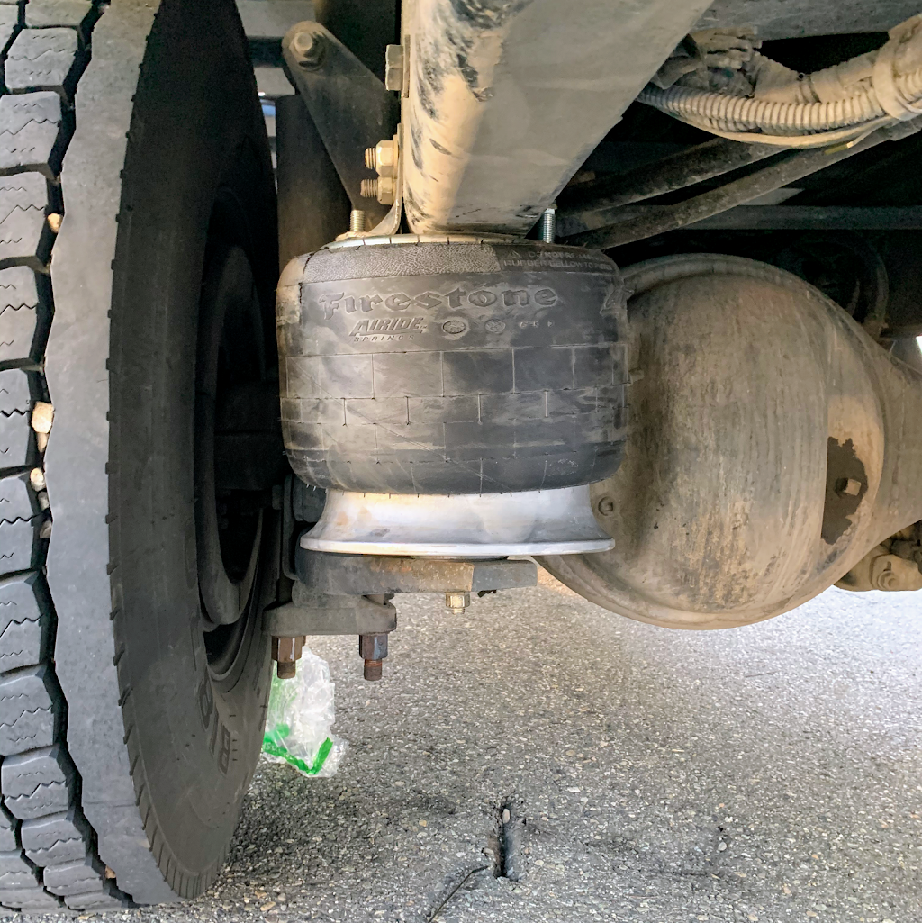Mobile truck and trailer repair 24/7 | 2945 Creekside Dr, Abbotsford, BC V2T 5K1, Canada | Phone: (778) 682-9600