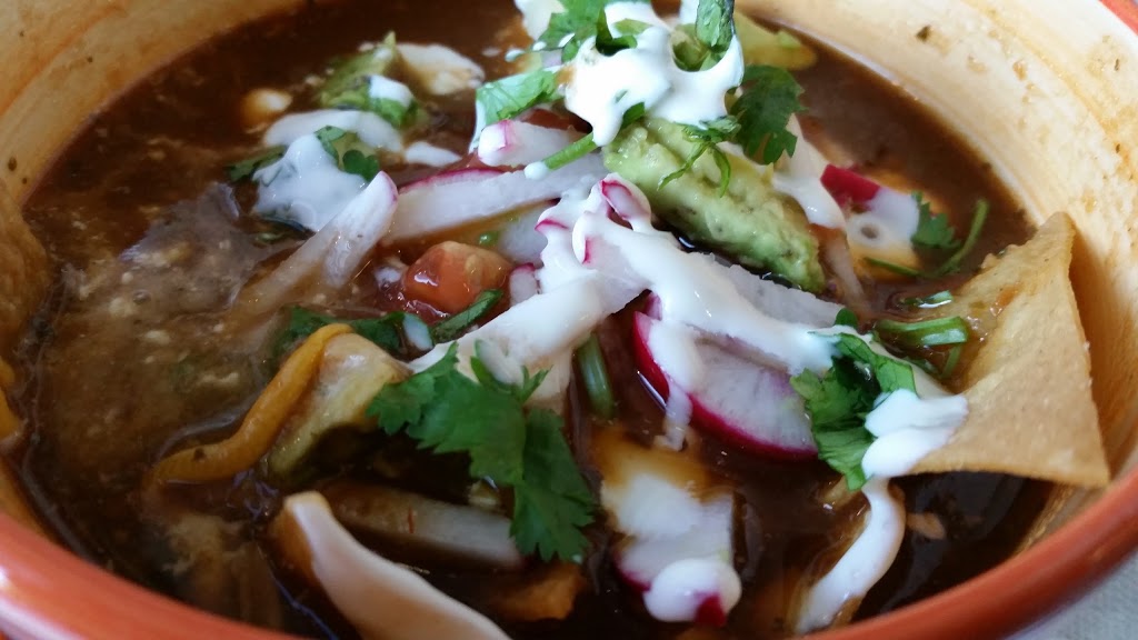 Nopales Taqueria Mexicaine | 8517 Rue Hochelaga, Montréal, QC H1L 2M1, Canada | Phone: (514) 493-0080