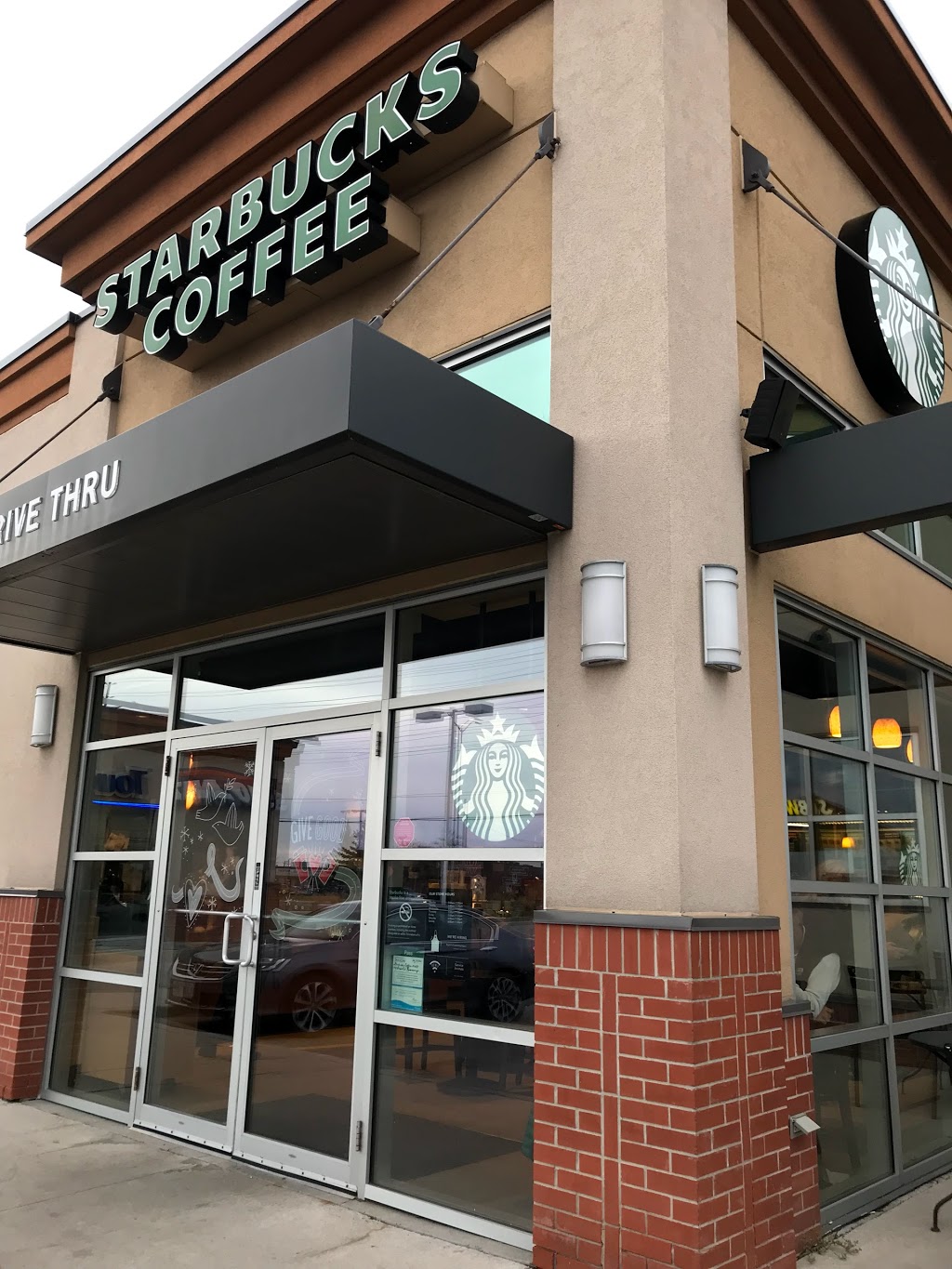 Starbucks | 5067 Dixie Rd, Mississauga, ON L4W 5S6, Canada | Phone: (905) 614-1731