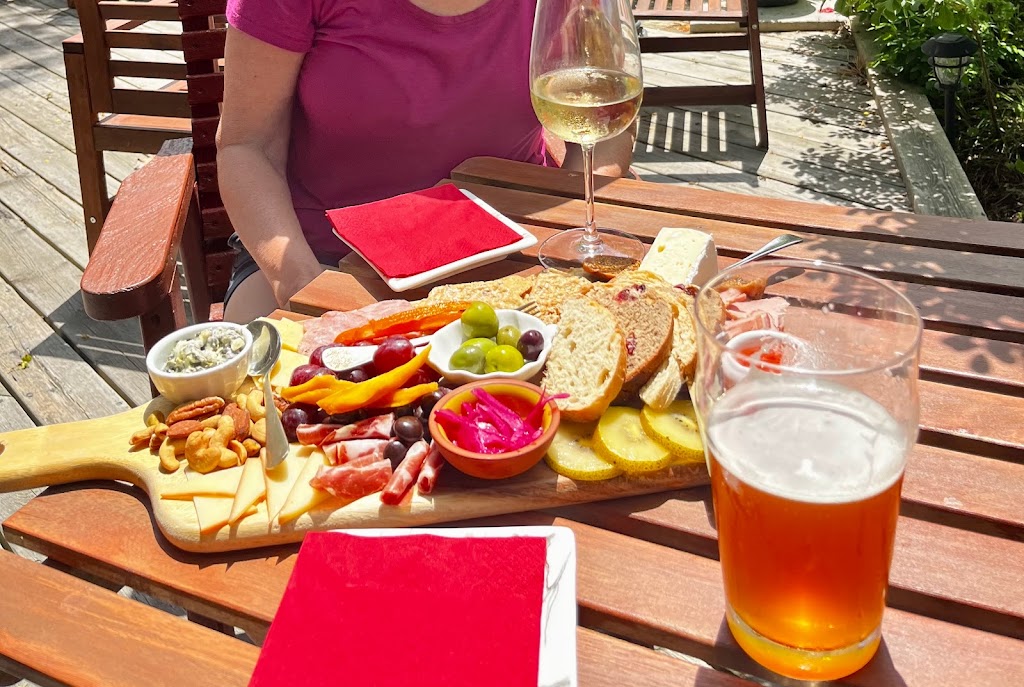 Mad Hatter Wine Bar | 213 St George St, Annapolis Royal, NS B0S 1A0, Canada | Phone: (902) 532-2070
