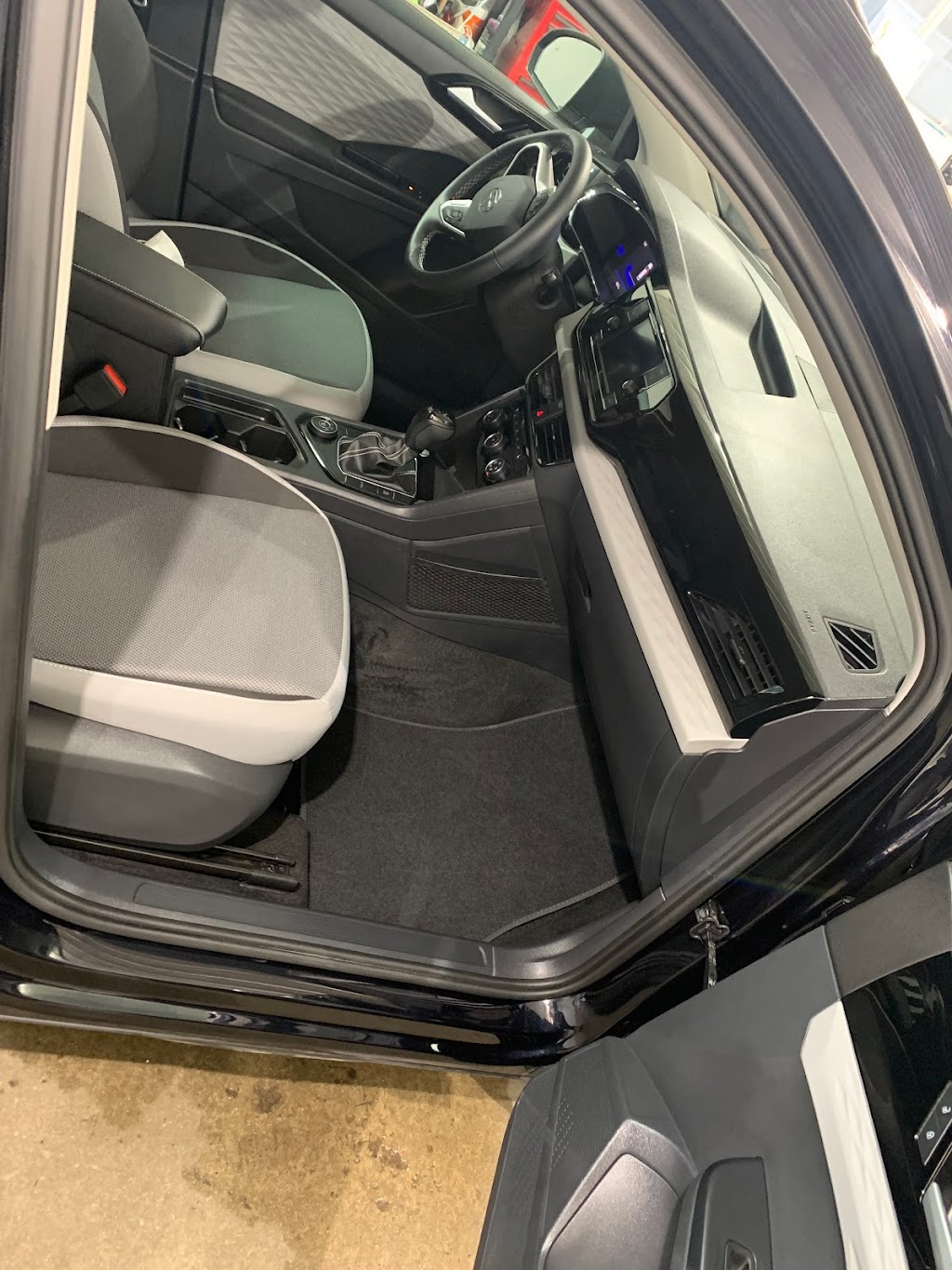 Saga esthétique automobile | 350 Rue Ste Marie N, Chicoutimi, QC G7G 3P7, Canada | Phone: (418) 812-3399