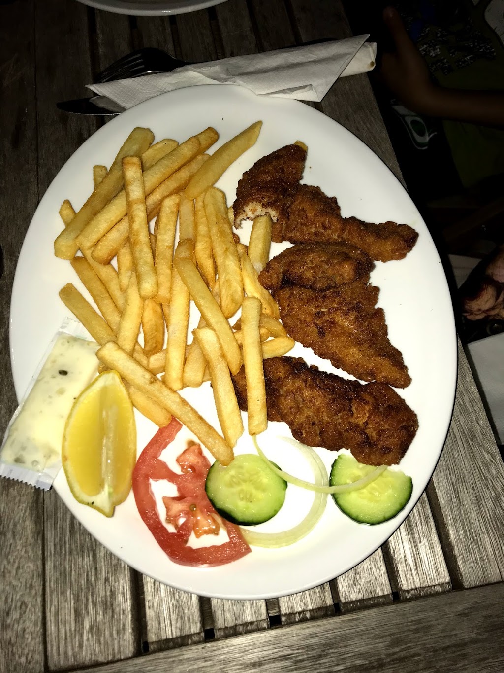 Scout Cafe Restaurant | 100 King St W, Stoney Creek, ON L8G 1J1, Canada | Phone: (905) 664-7124