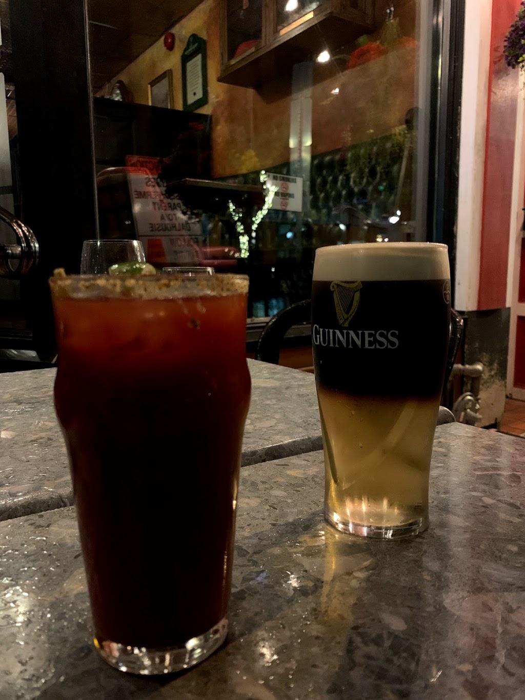 The Snug Pub | 117 Parent Ave, Ottawa, ON K1N 7B5, Canada | Phone: (613) 562-8674
