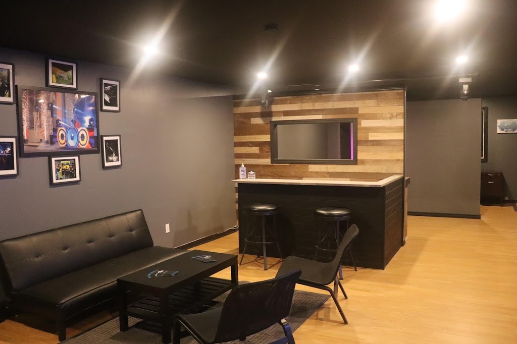 Koda Entertainment DJ Service | 1330 Pembroke St W Suit D, Pembroke, ON K8A 7A3, Canada | Phone: (613) 631-1553