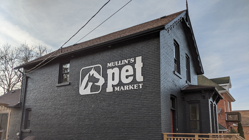 Mullins Pet Market | 40 Toronto St S, Markdale, ON N0C 1H0, Canada | Phone: (519) 986-2999