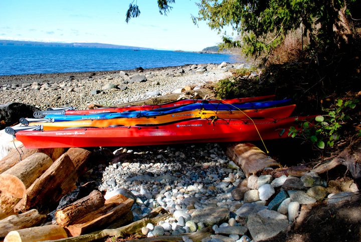 Garnet Rock Oceanside Resort | 8425 Sunshine Coast Hwy, Powell River, BC V8A 4Z2, Canada | Phone: (604) 487-9535