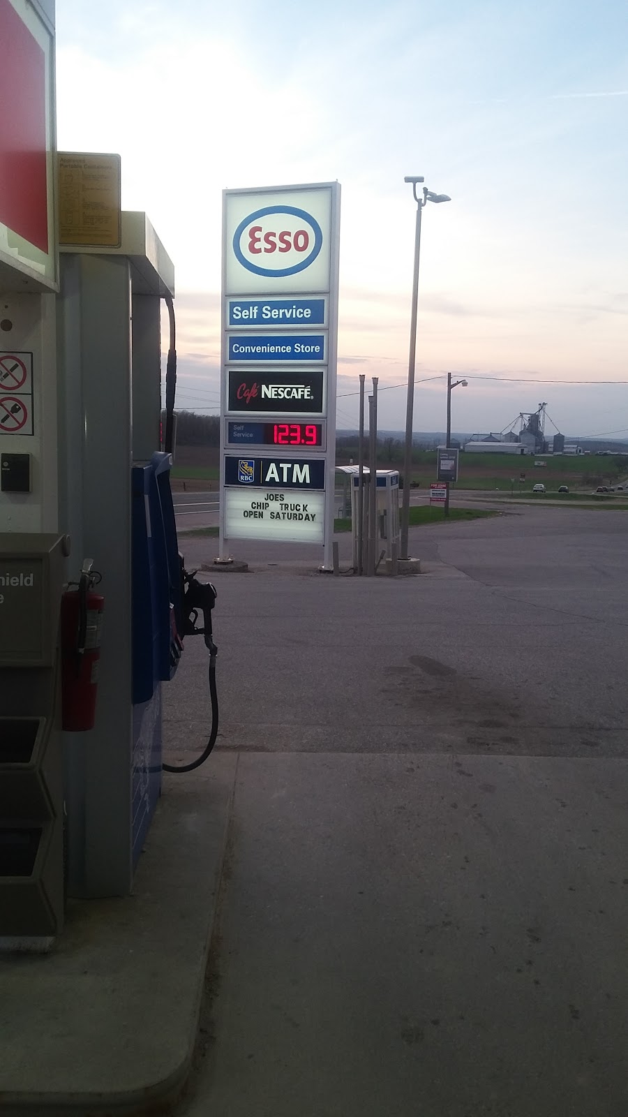 Esso | 5479 Yonge St, Gilford, ON L0L 1R0, Canada | Phone: (705) 456-3030