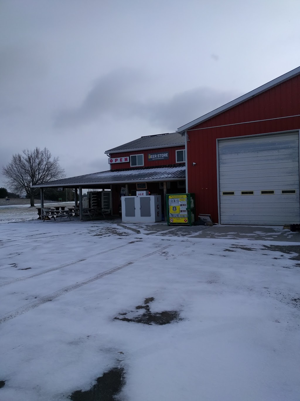 The Red Barn Country Market | 103 Lonsberry Rd, Roseneath, ON K0K 2X0, Canada | Phone: (905) 352-1085