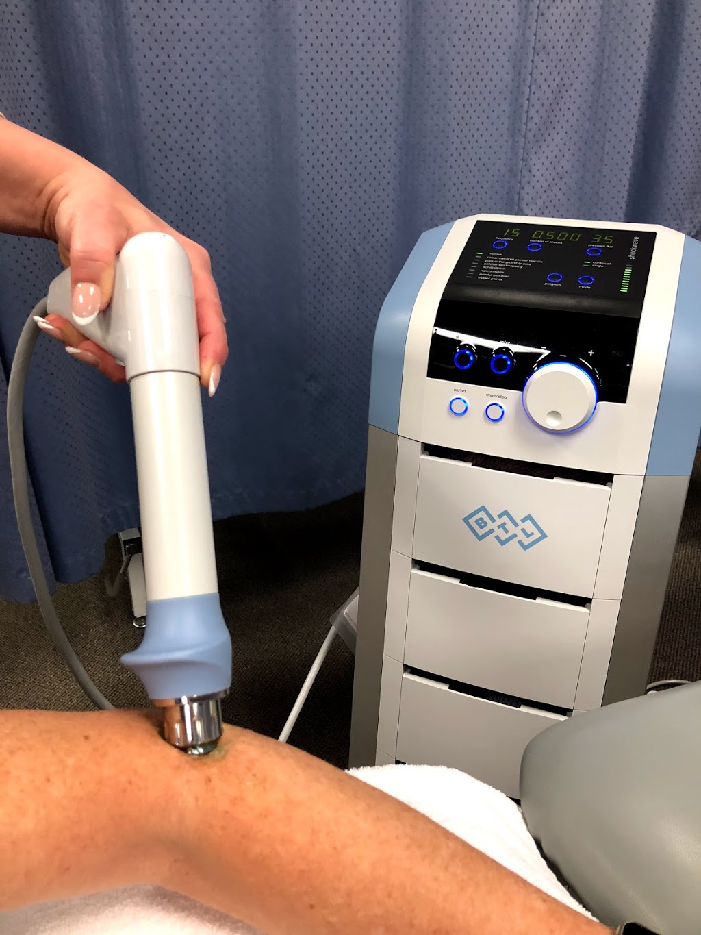 Physio Sport Plus and Sport Medicine Center | 1190 Place dOrléans Dr, Orléans, ON K1C 7K3, Canada | Phone: (613) 830-4806