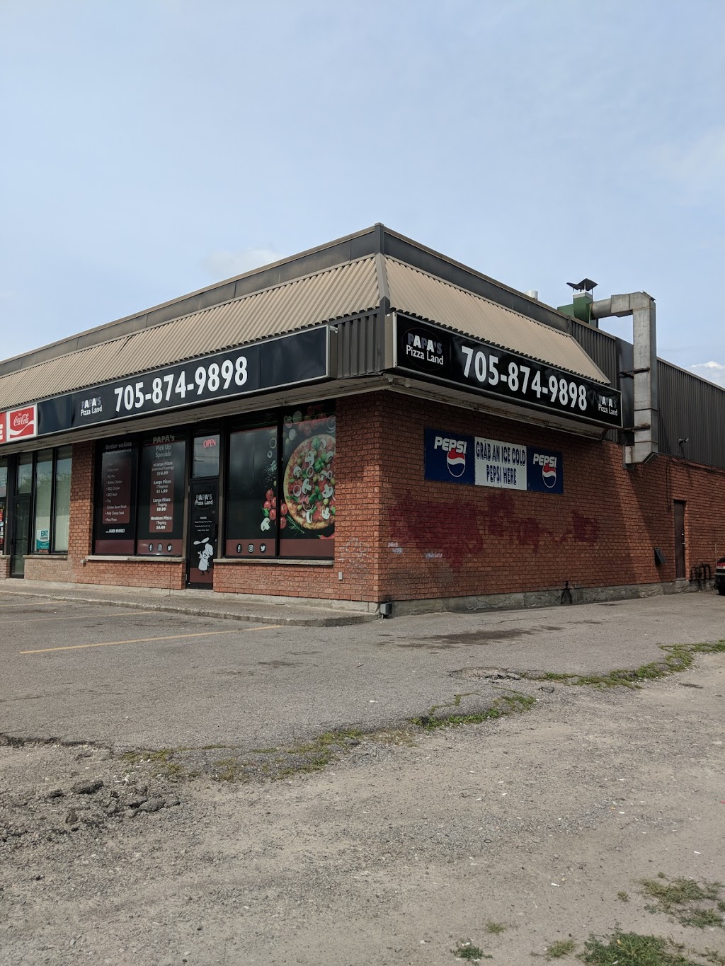Papas Pizza Land | 2695 Marsdale Dr, Peterborough, ON K9L 1Y4, Canada | Phone: (705) 874-9898
