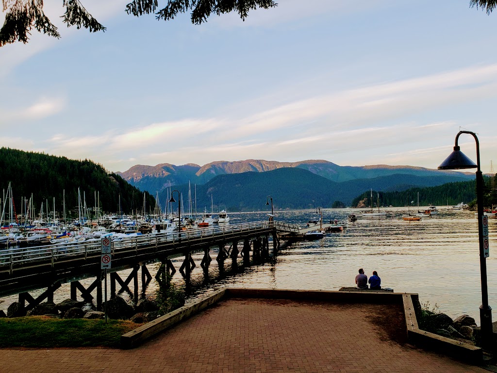 Deep Cove Ice Cream | 4367 Gallant Ave, North Vancouver, BC V7G 1L1, Canada