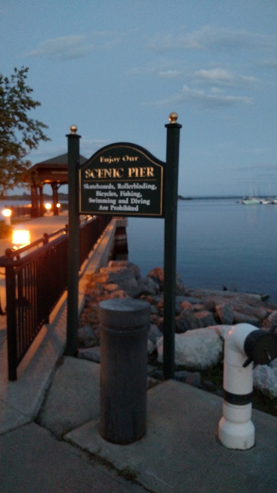 Montgomery St Waterfront Park | 24 Montgomery St, Rouses Point, NY 12979, USA