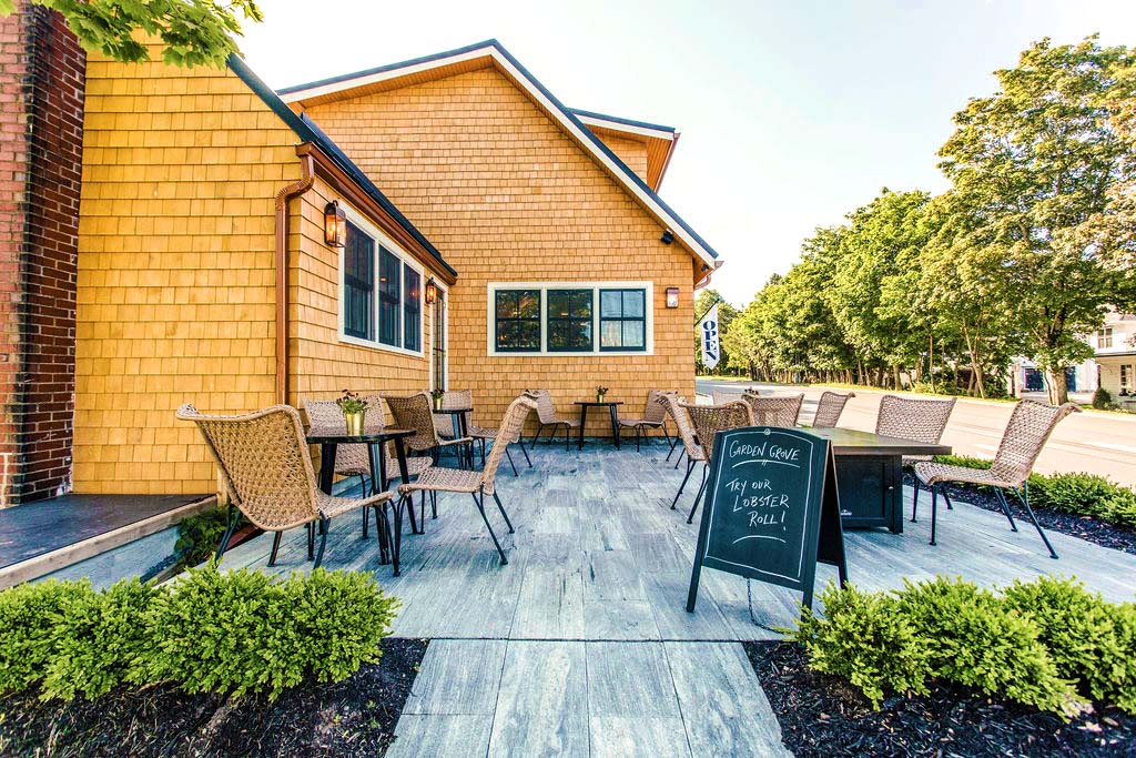 Garden Grove Café | 2 Grove Ave, Rothesay, NB E2E 5K3, Canada | Phone: (506) 847-0800