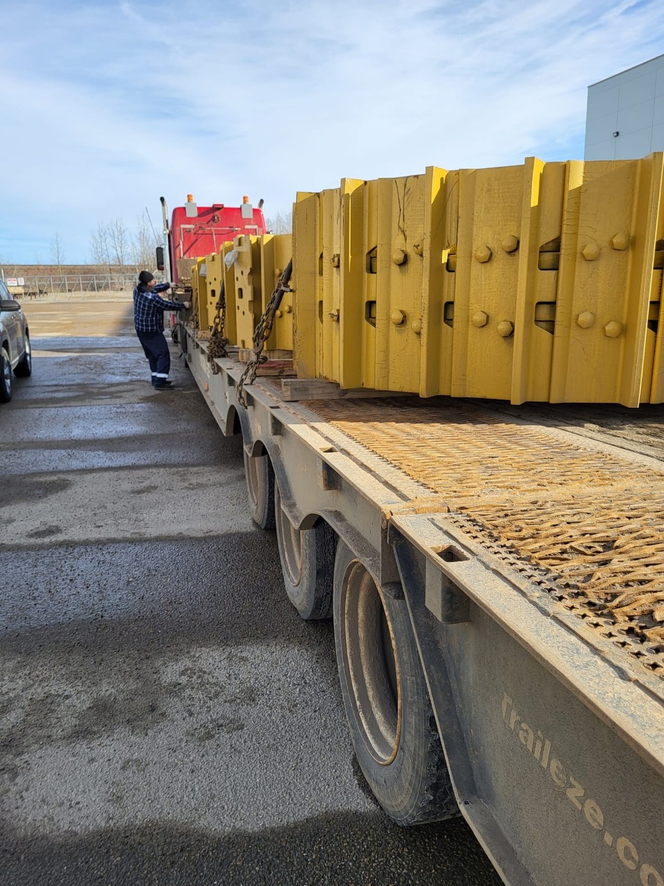 Big Foot Logistics Inc. | Meadowpark Gate #11, Spruce Grove, AB T7X 0T8, Canada | Phone: (780) 880-0728